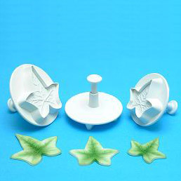 PME Ivy Leaf Cutter and Plunger set of 3 Large